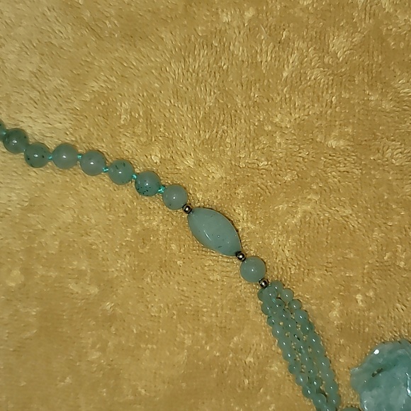 Vintage Beautiful Elephant Jade & 14k Gold  Necklace & Earrings - Picture 5 of 15